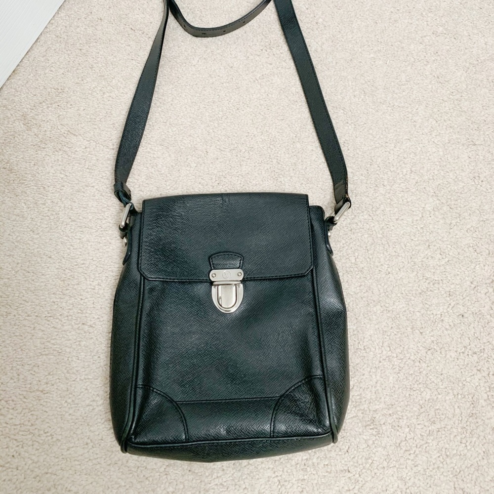 Authentic Louis Vuitton Crossbody Bag
